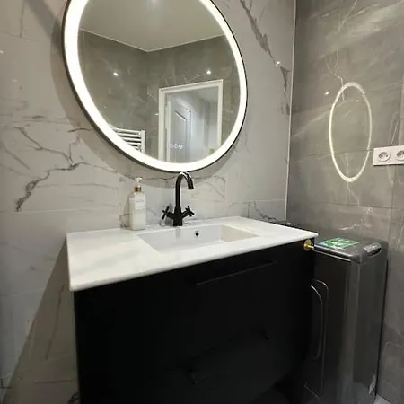 76m2 Renove Au Coeur Du Marais